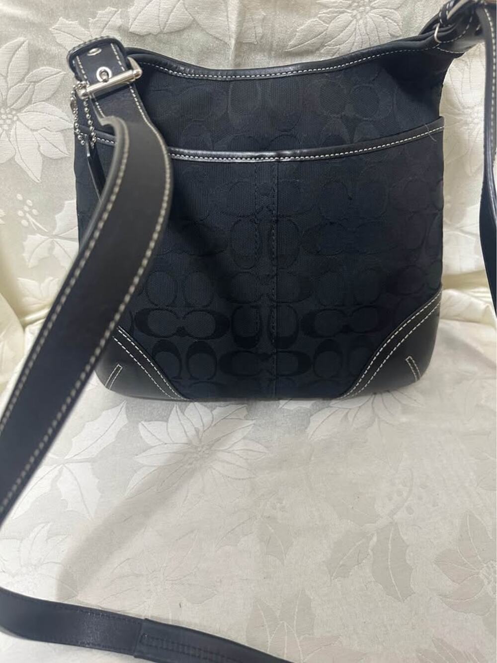 Preloved Coach Signature C Black Shoulder Bag  B293